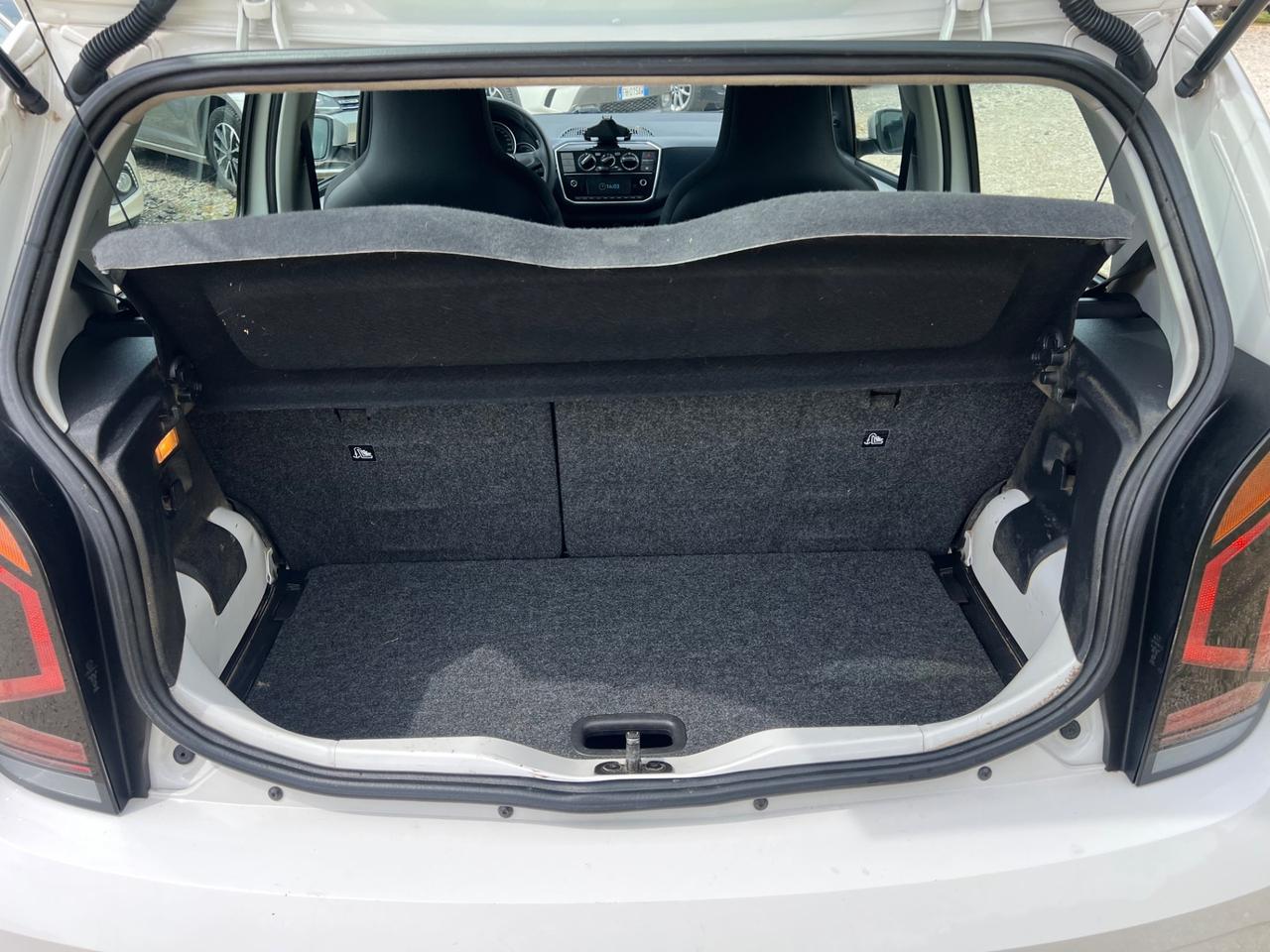 Volkswagen up! 1.0 Benzina Neopatentati Permute Rate Garanzia