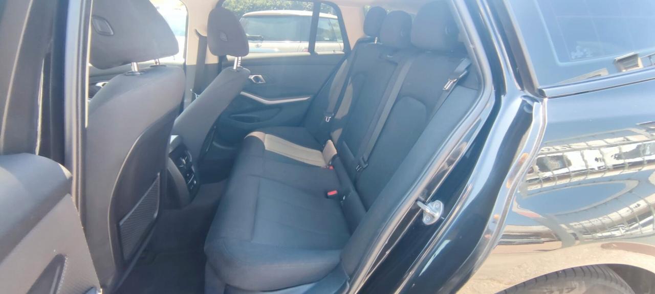 Bmw 320 320d Touring Business Advantage aut.