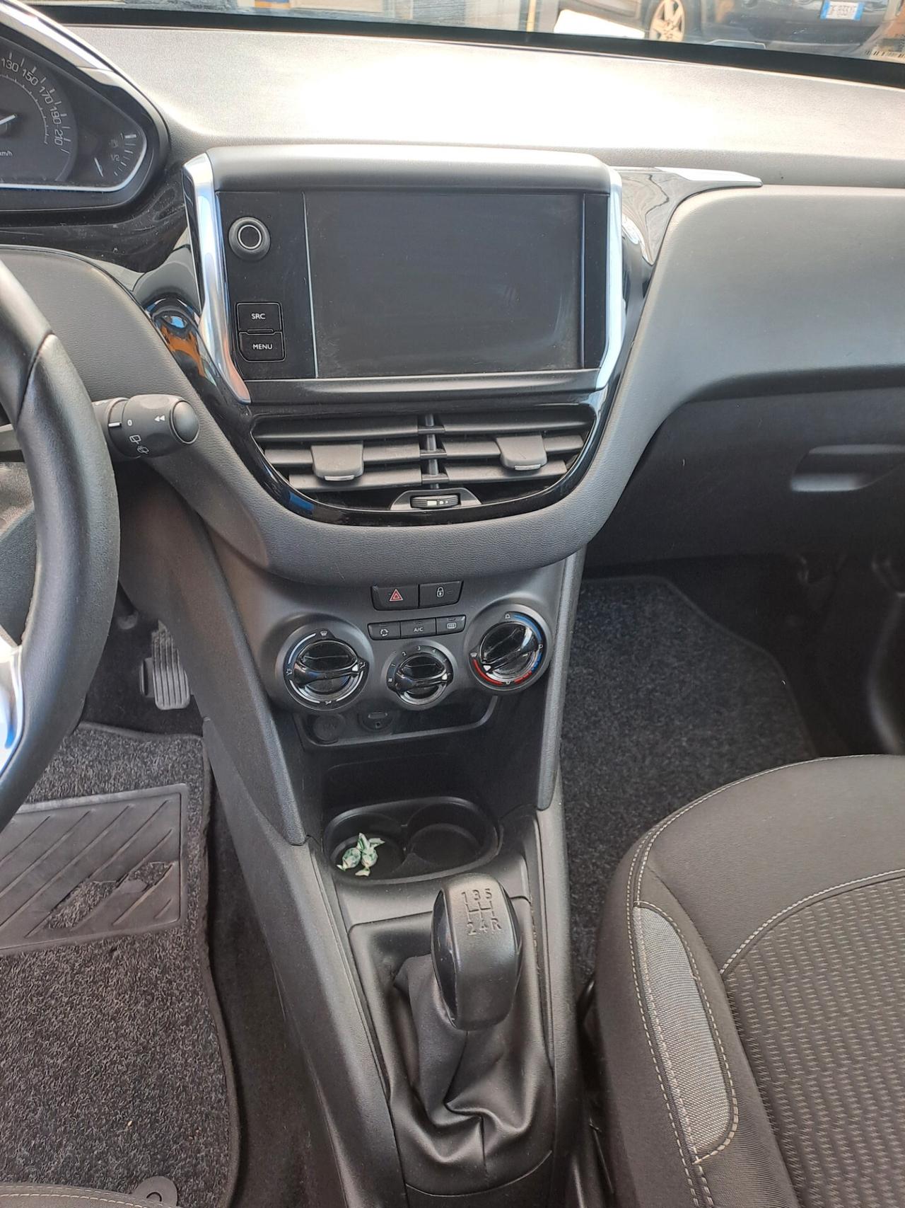 Peugeot 208 PureTech 82 5 porte Active(trattabile