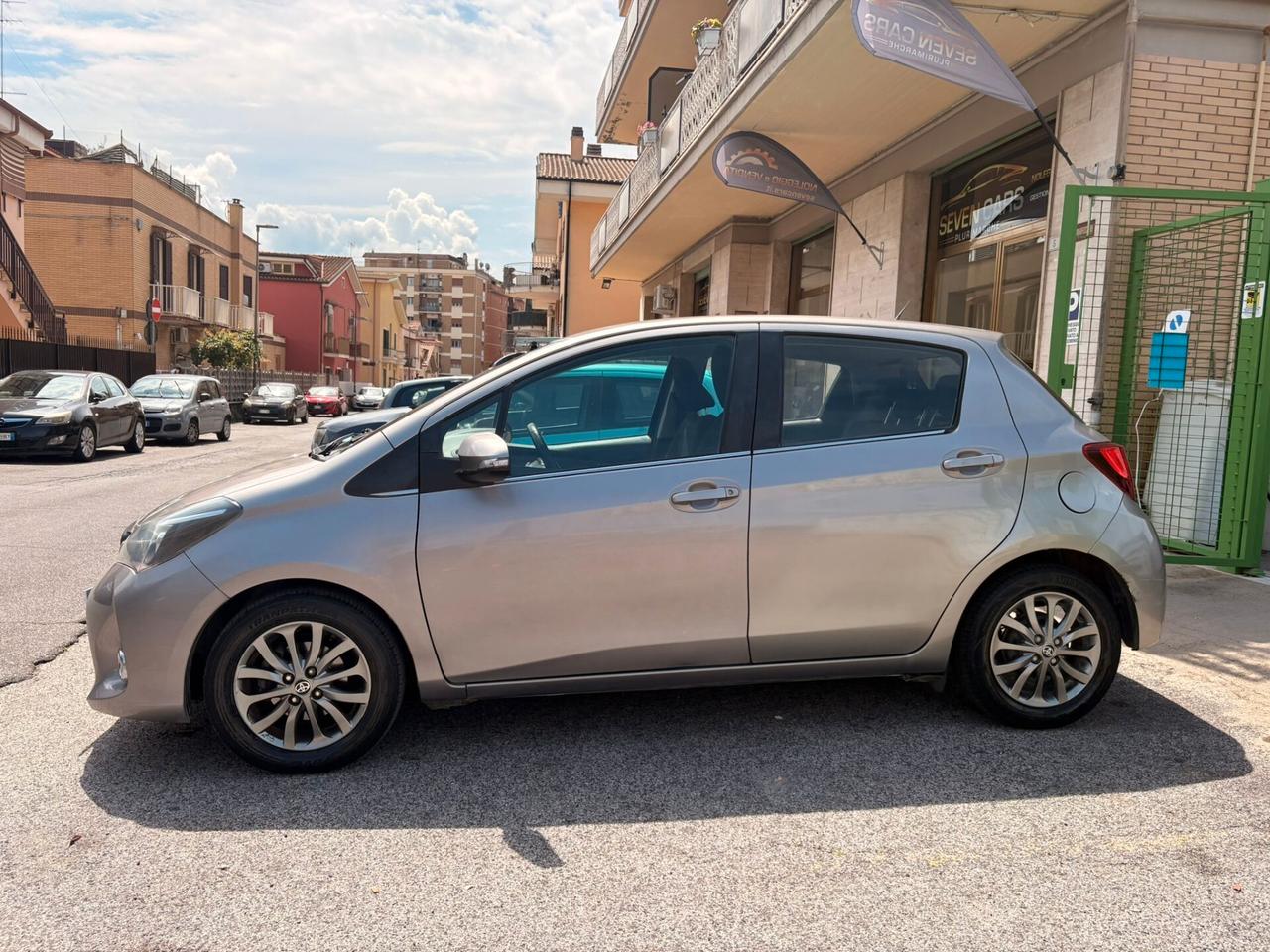 Toyota Yaris 1.0 5 porte Lounge