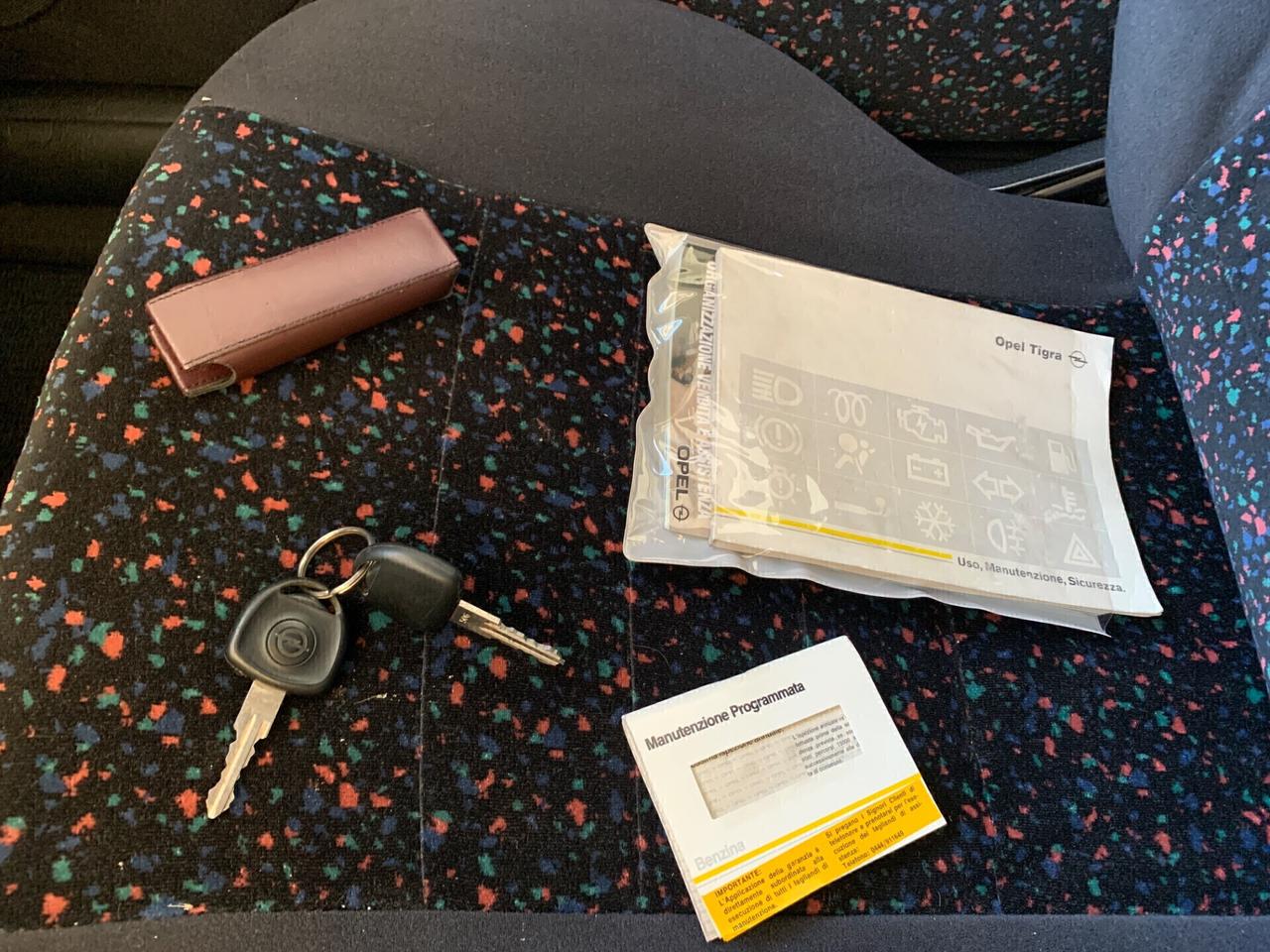 Opel Tigra 1.4i 16V cat