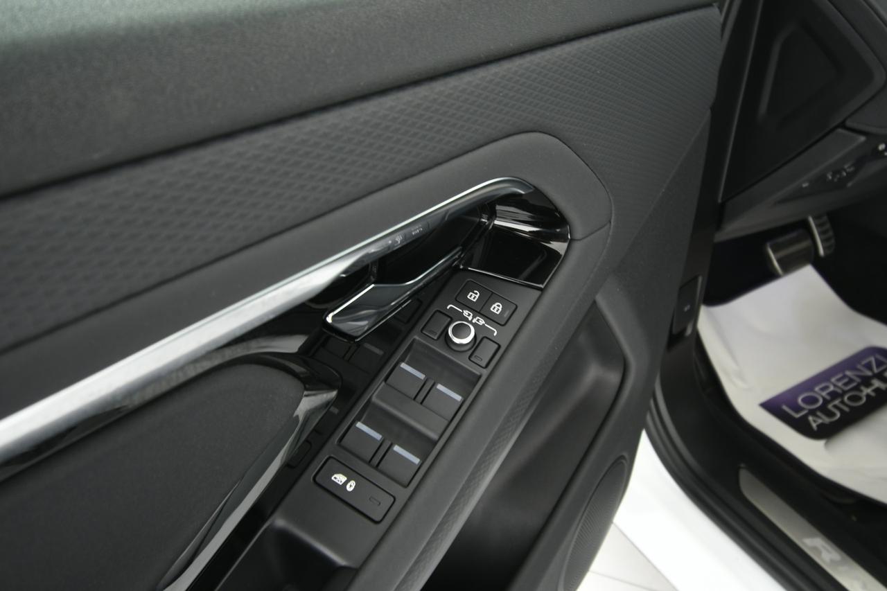 LAND ROVER Range Rover Evoque 2.0d i4 mhev R-Dynamic awd 163cv auto +CAMERA 360°