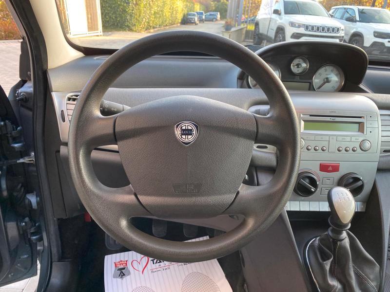 Lancia Ypsilon 3 Porte Ypsilon 1.2 16v Oro