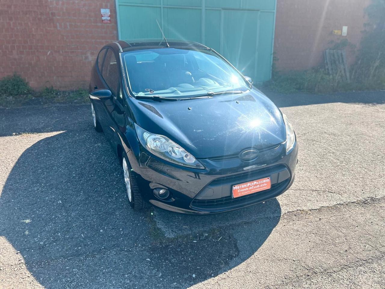 Ford Fiesta+ 1.4 TDCi 68CV 3 porte NEOPATENTATI