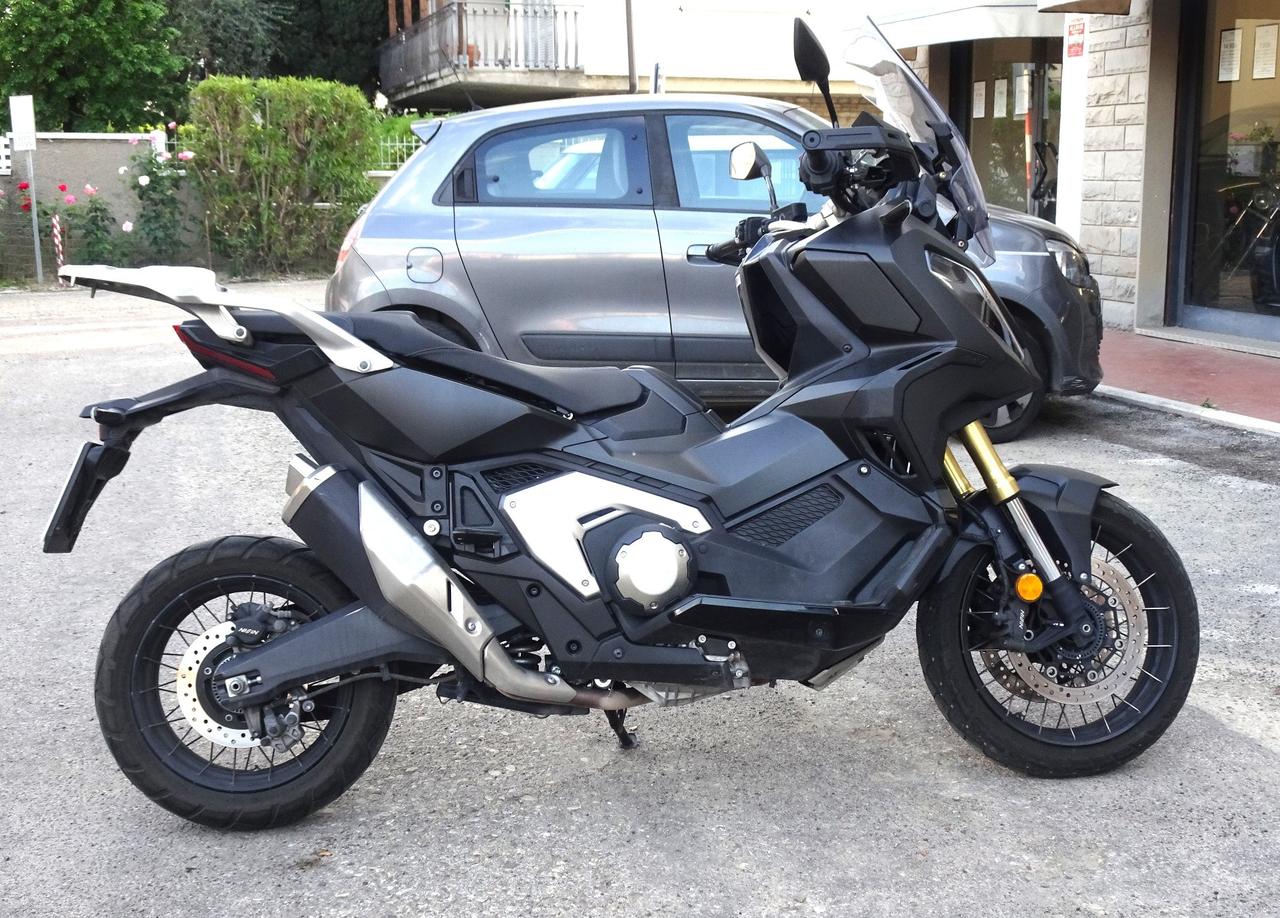 Honda X-ADV 750CC