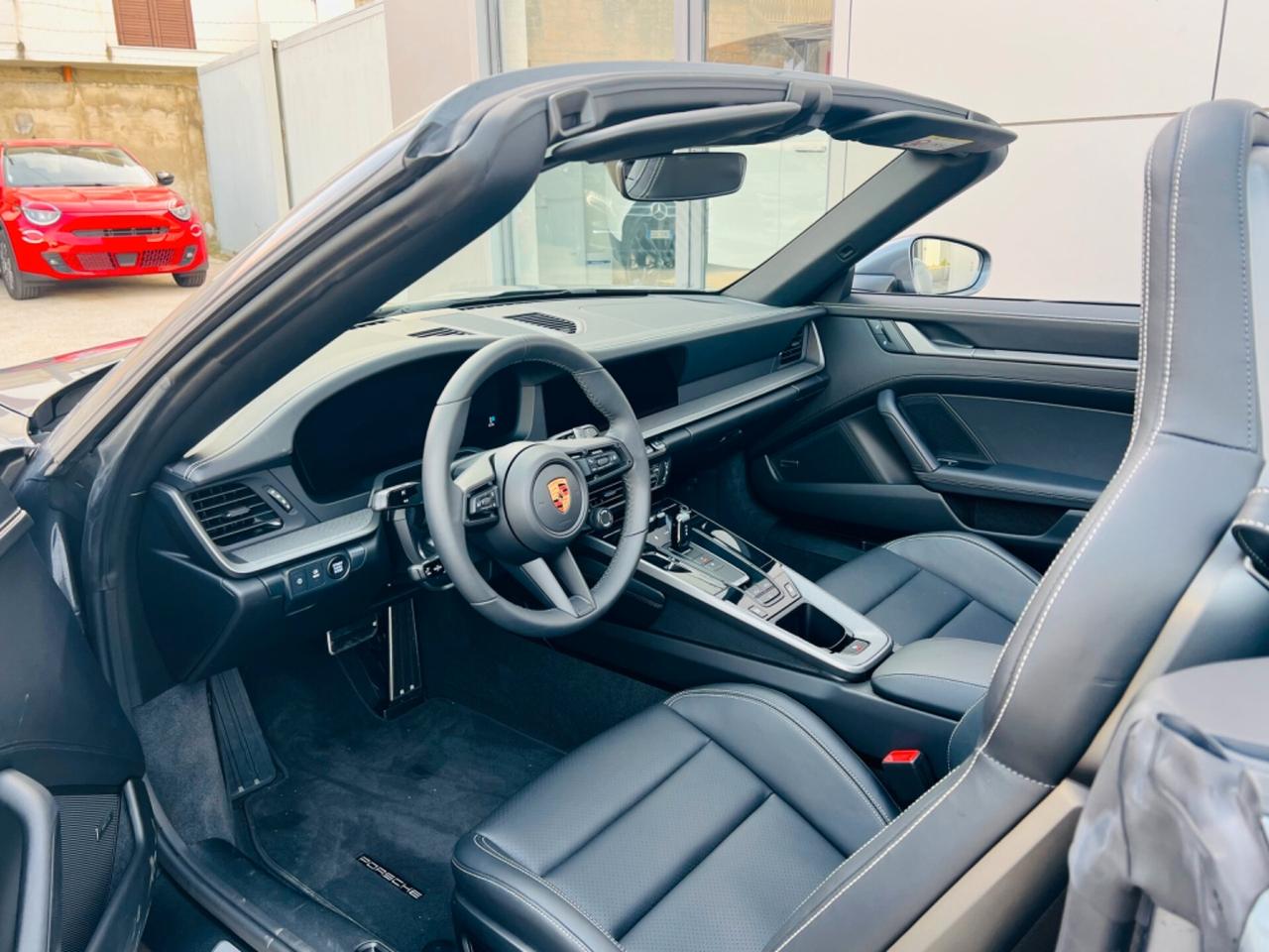 Porsche 992 Carrera Cabrio possibilità noleggio no scoring