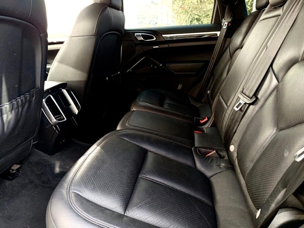 Porsche Cayenne 3.0 Diesel Restyling UNIPRO