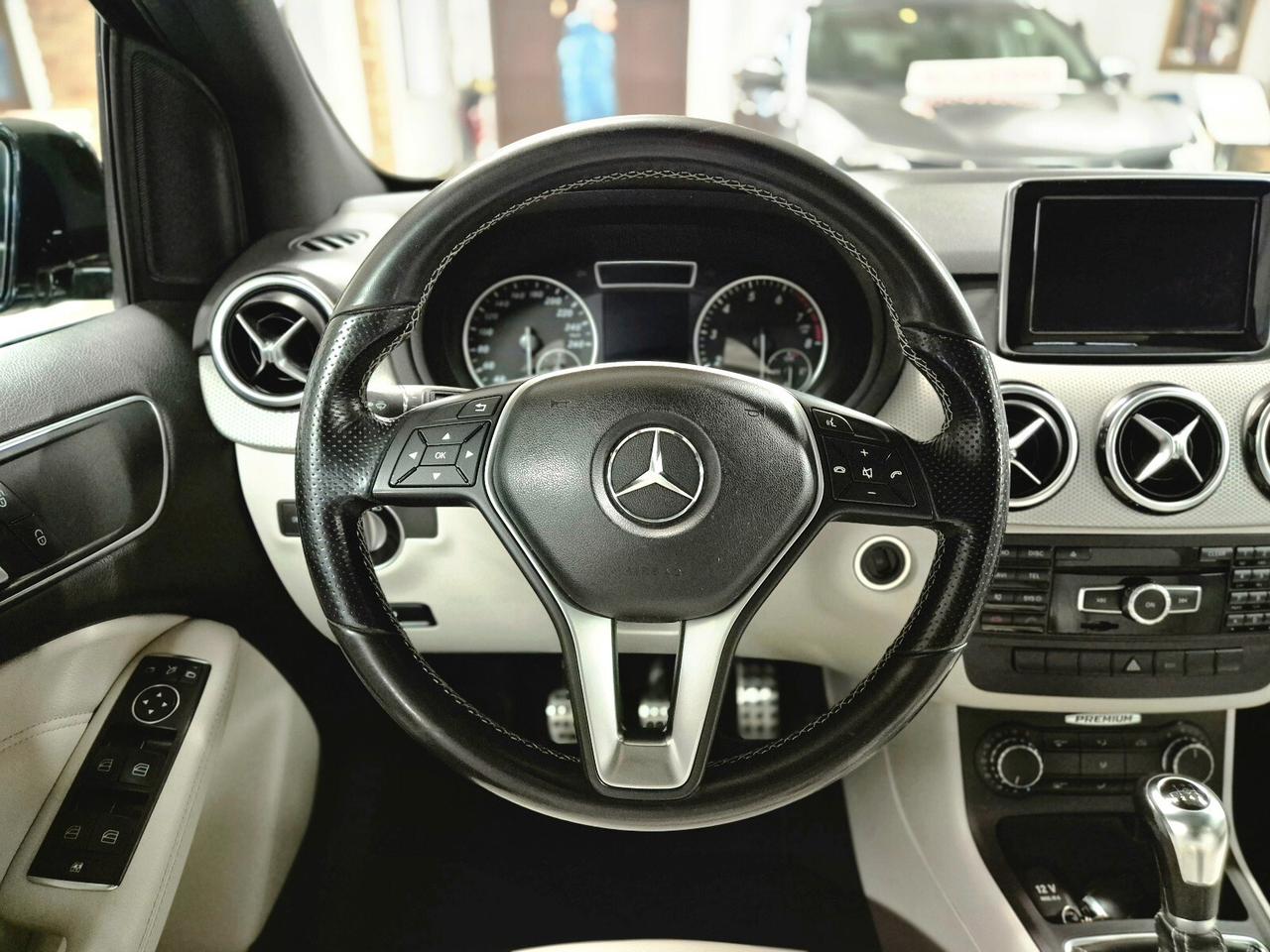 Mercedes-benz B 200 Premium **PELLE, TETTO APRIBILE**