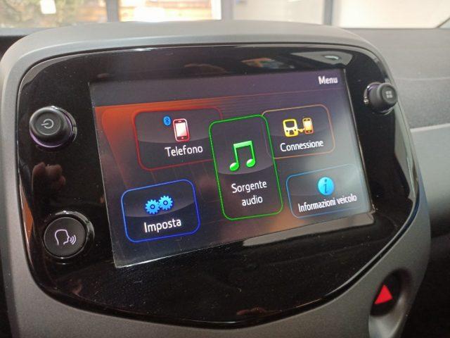 TOYOTA Aygo Connect 1.0 VVT-i 72 CV x-wave