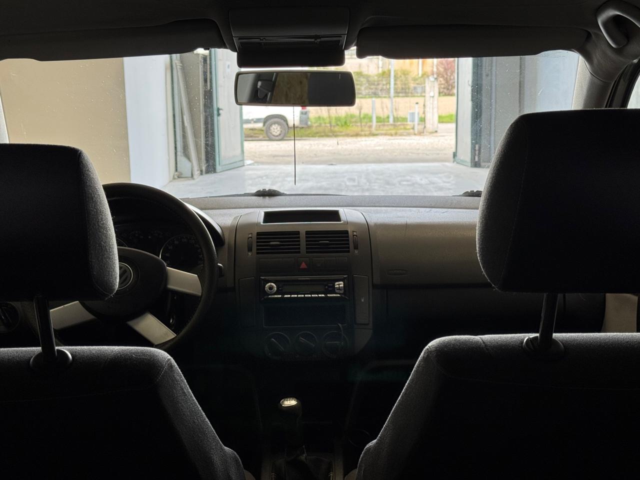 Volkswagen Polo fun 1.4/75CV 16V 5p. Sportline