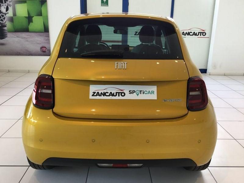 FIAT 500 Hybrid Hybrid Icon MY26 PACK STYLE