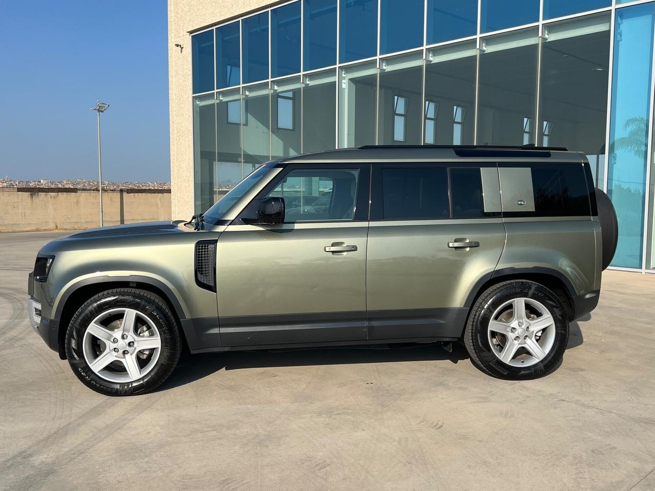 Land Rover Defender Land Rover 110 3.0D I6 200 CV AWD Auto S