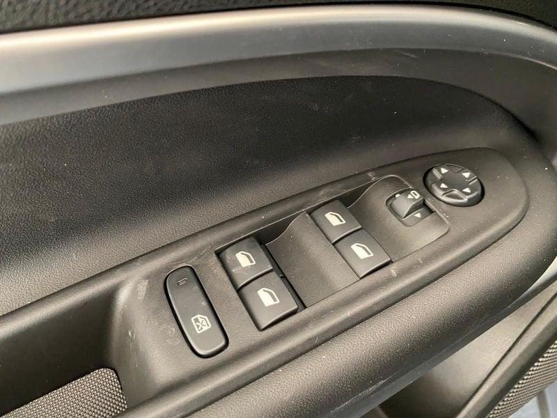 Jeep Avenger Avenger 1.2 Turbo 100 CV MHEV Summit