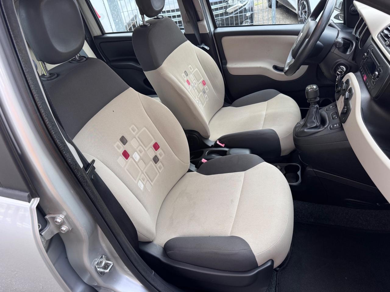 Fiat Panda 1.2 Lounge neopaten garanzia 12 mesi