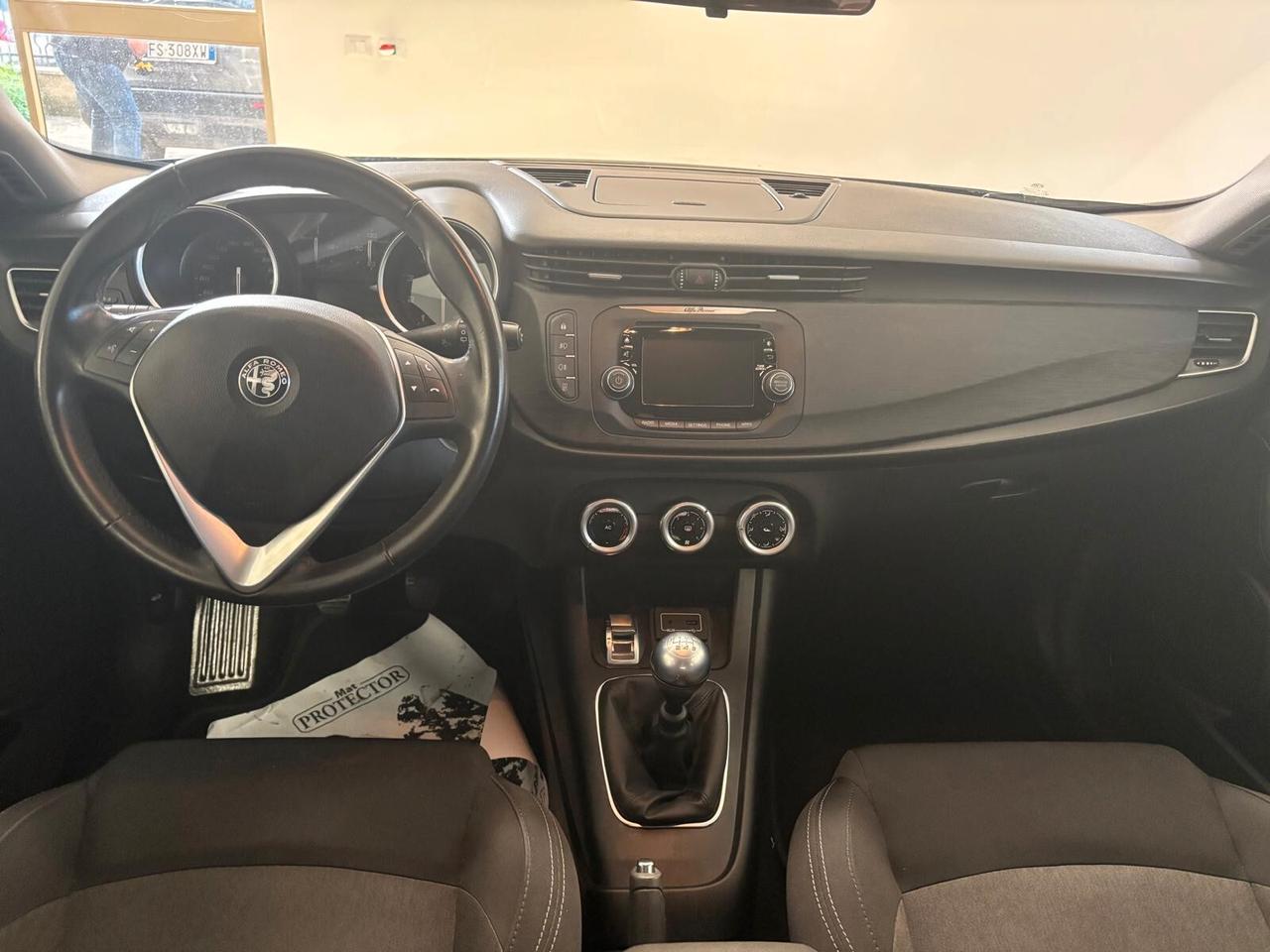 ALFA ROMEO GIULIETTA ANNO 2017 BZ ADATTA NEOPATENTATI KM 68 MILA