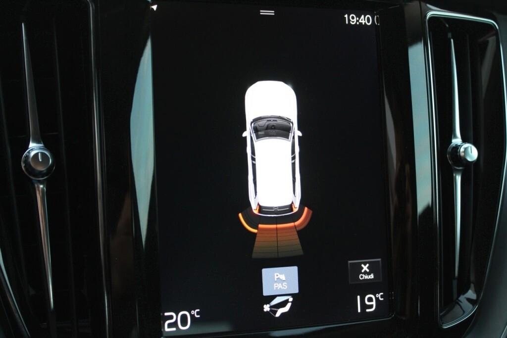 VOLVO XC60 2.0 D4 190cv *FULL LED *PELLE