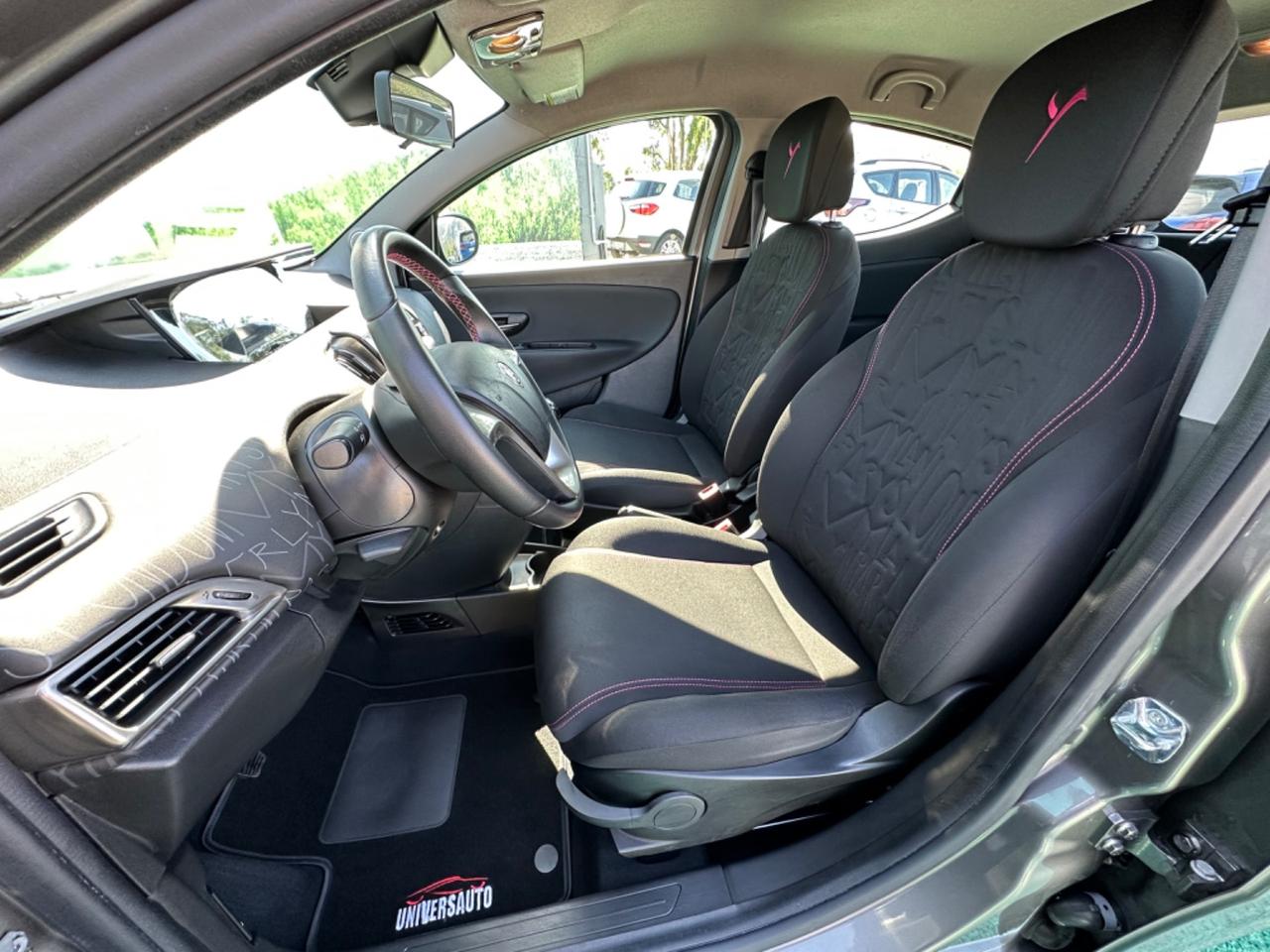 Lancia Ypsilon 1.3 MJT 95cv Elefantino 2013