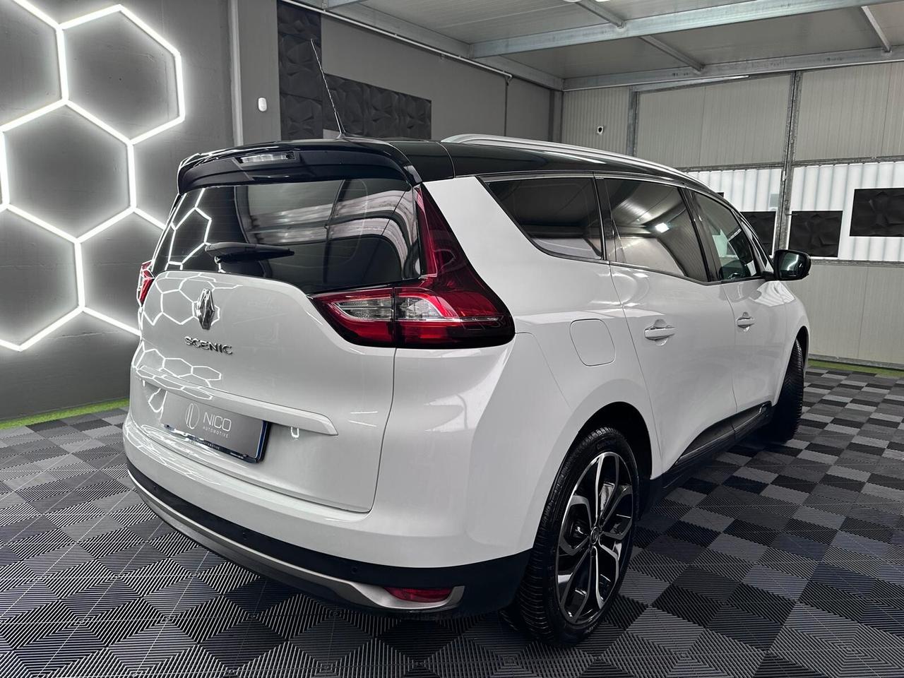 Renault Grand Scenic dCi 8V 110 CV Energy Sport Edition2