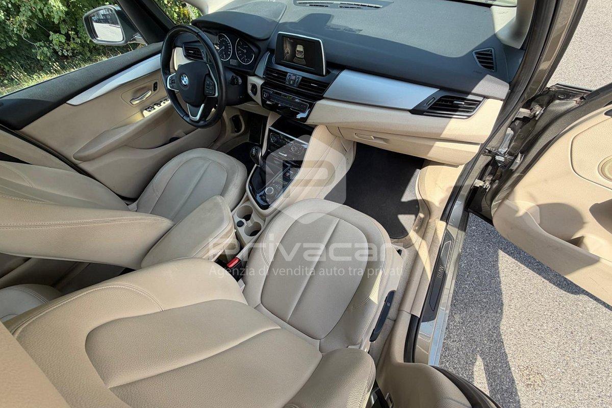 BMW 218i Active Tourer Advantage