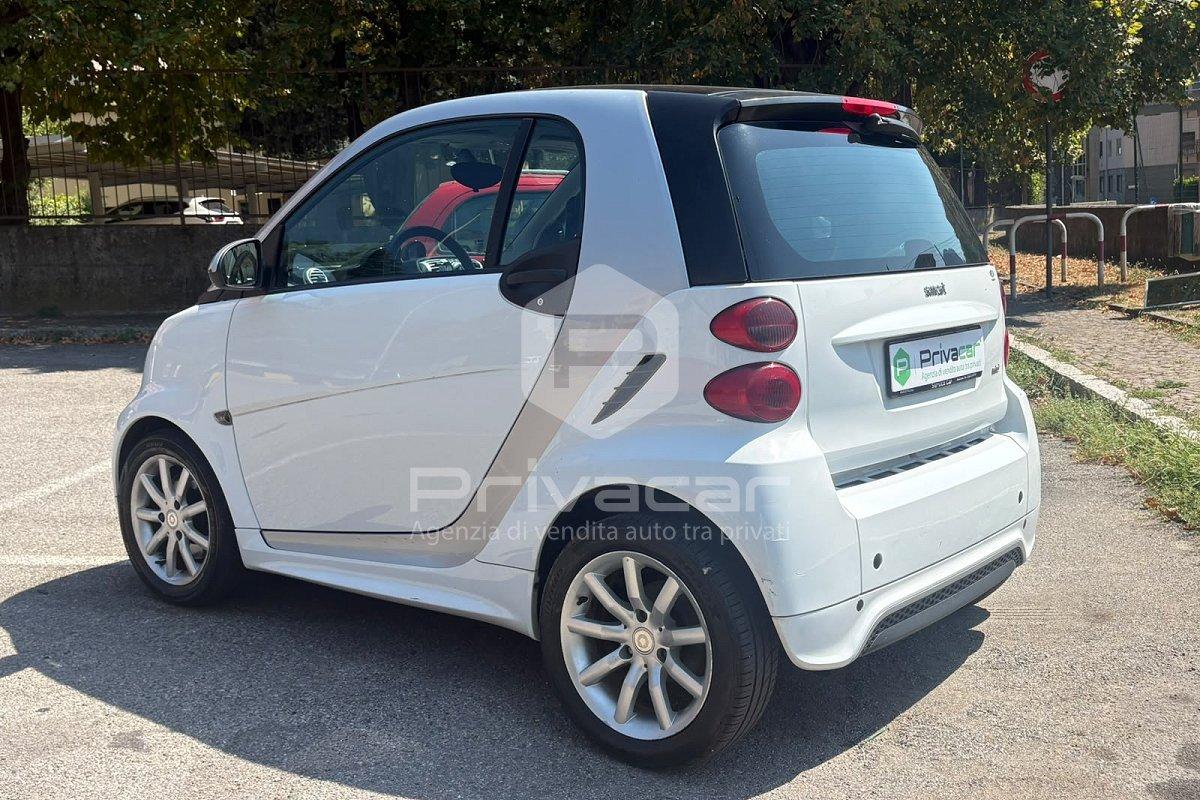 SMART fortwo 1000 52 kW MHD coupé pure