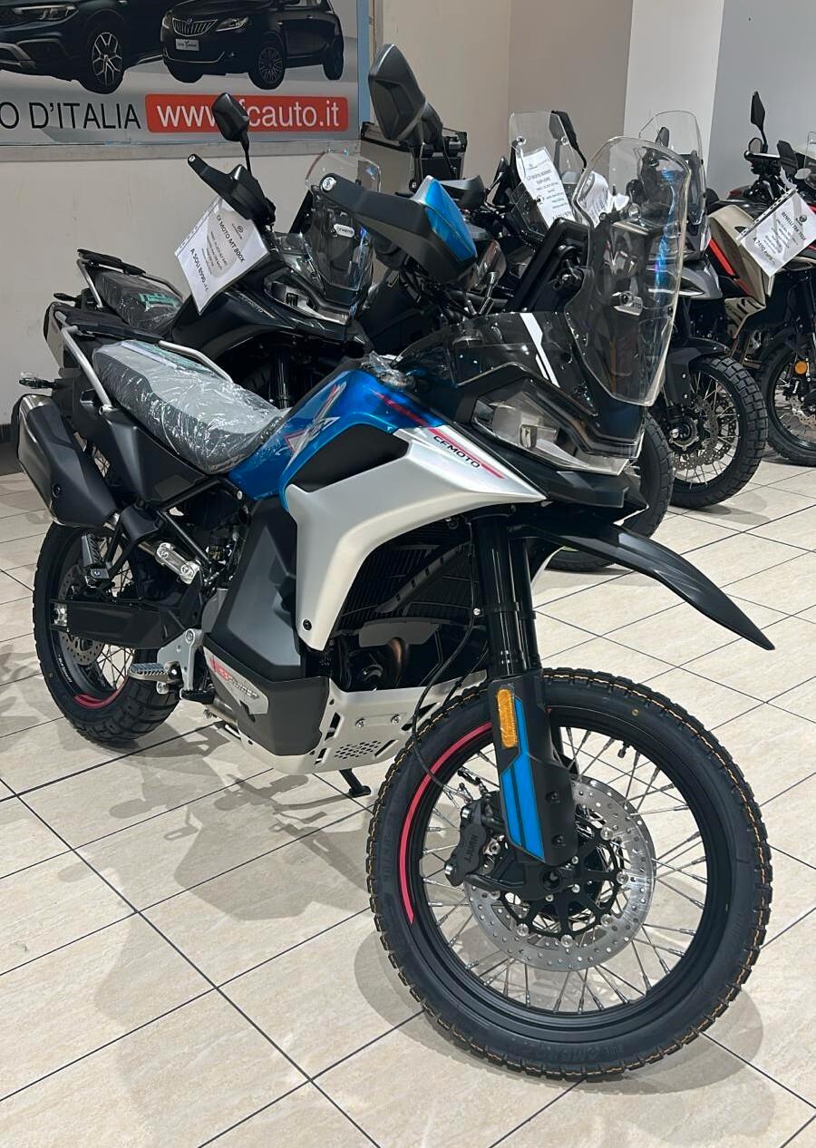 Cf Moto 800MT-X - CI TROVIAMO AL CENTRO COMMERCIALE KATANE' -