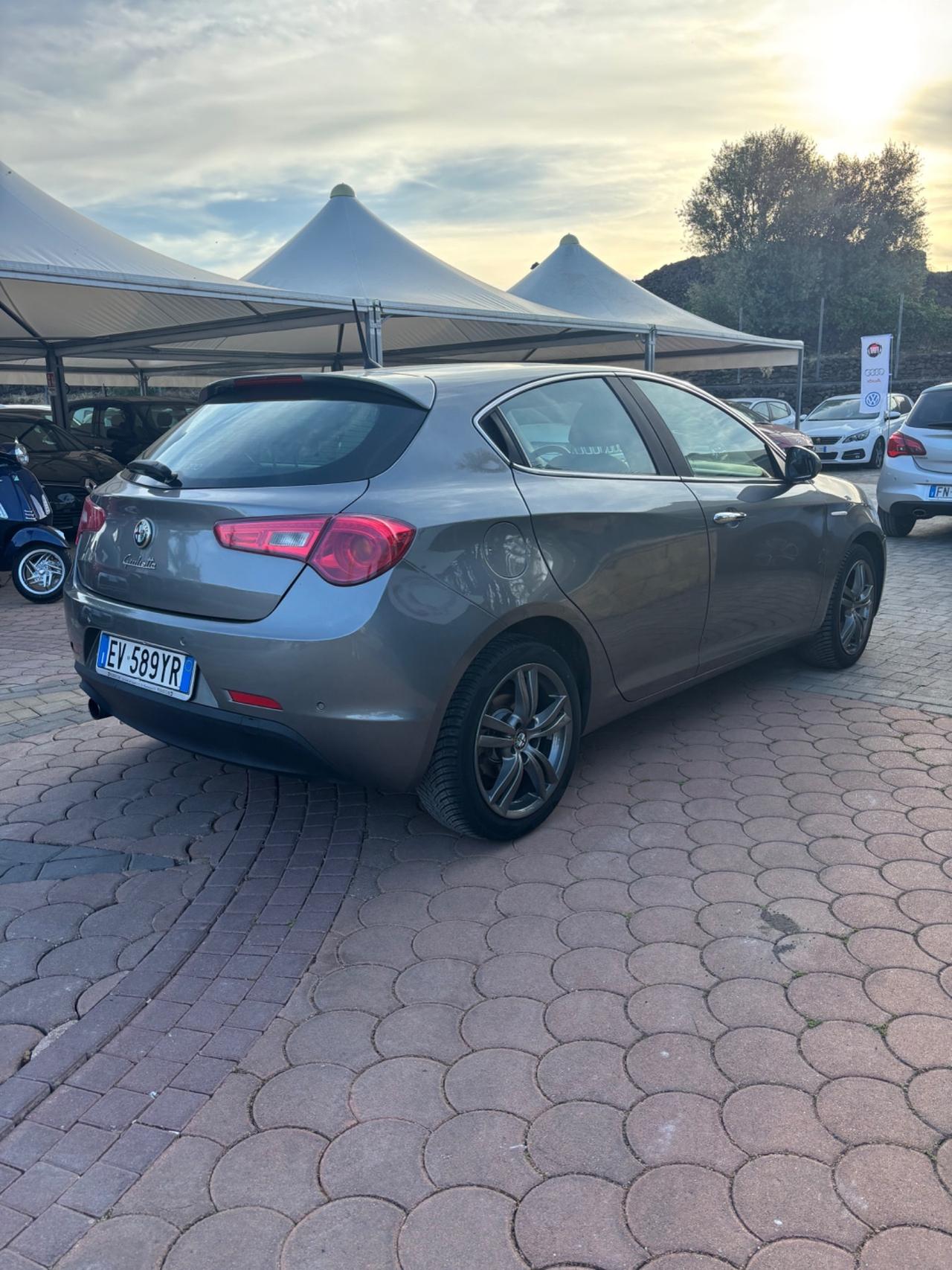 Alfa Romeo Giulietta 1.6 JTDm-2 105 CV Distinctive