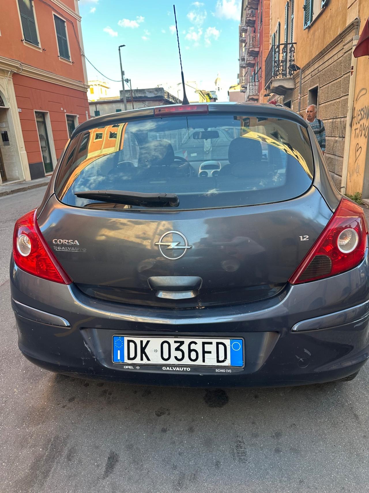 Opel Corsa 1.2 3 porte Sport
