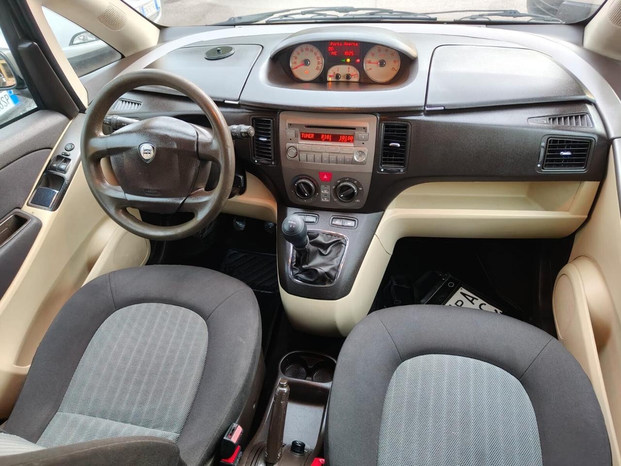 Lancia MUSA 1.3 Multijet 16V Argento