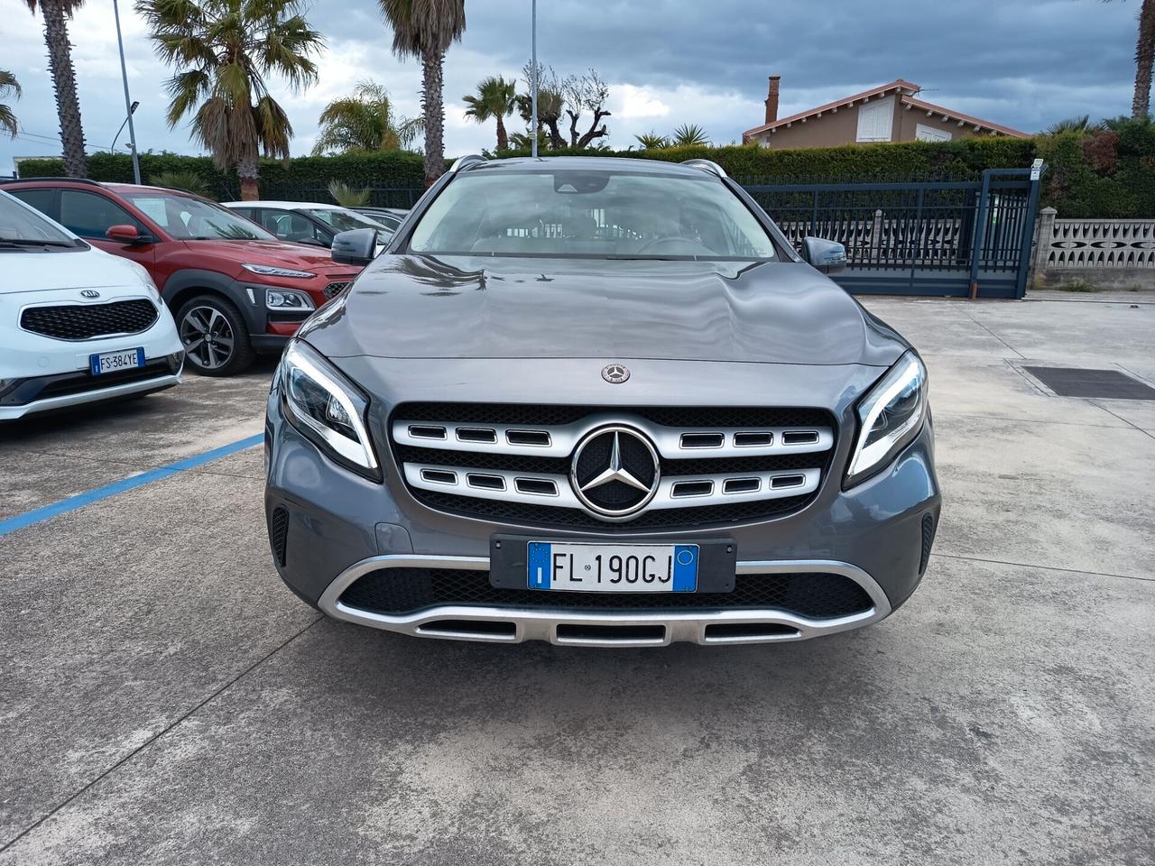Mercedes-benz GLA 180 d Automatic Premium