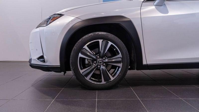 Lexus UX 2019 250h 2.0 Executive 2wd cvt