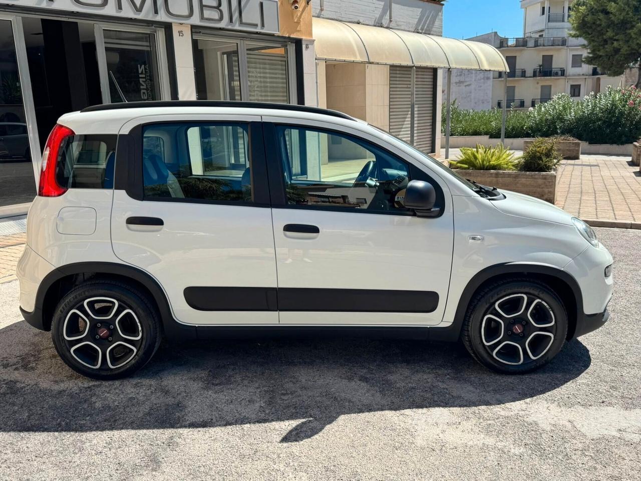 FIAT PANDA 1.0 HYBRID S&S FIREFLY PERFETTA