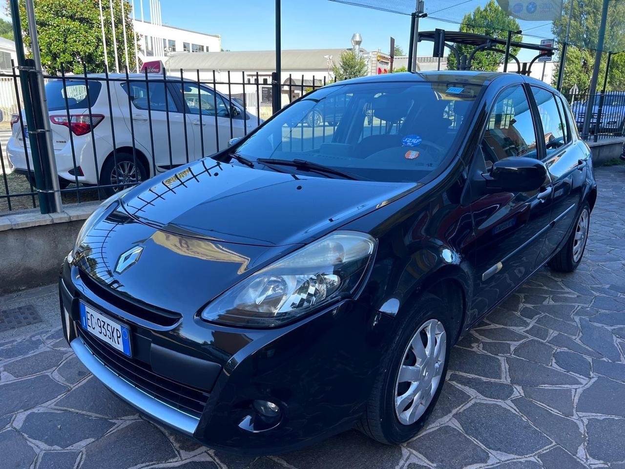 Renault Clio 1.2 16V 5 porte Luxe