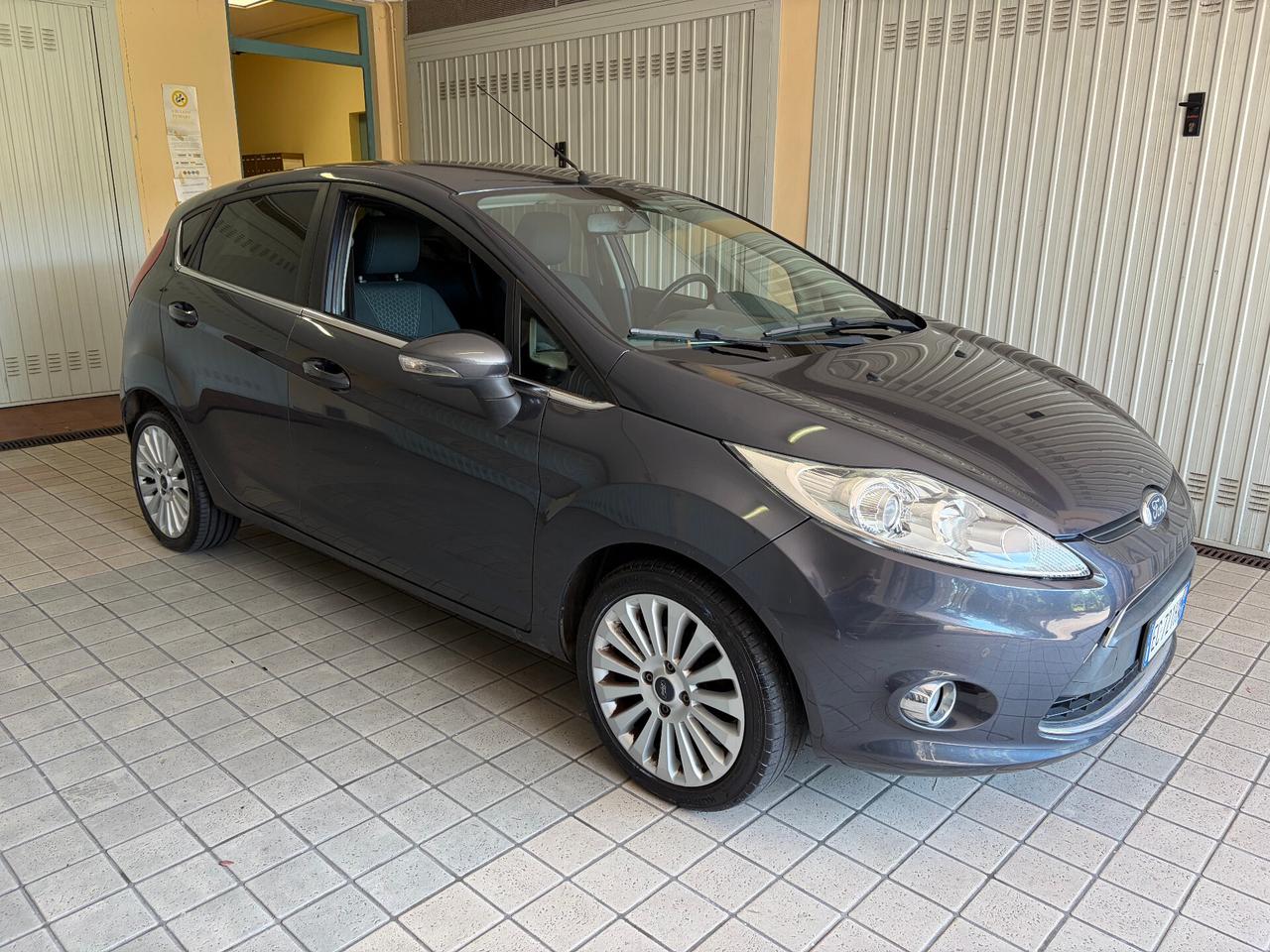 Ford Fiesta 1.4 TDCi 5p. Titanium