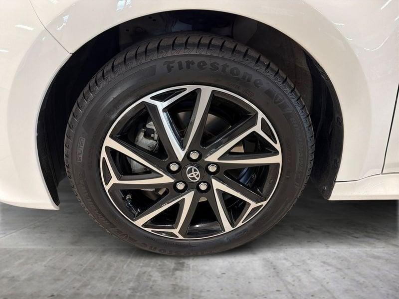Toyota Yaris Hybrid Trend MY22