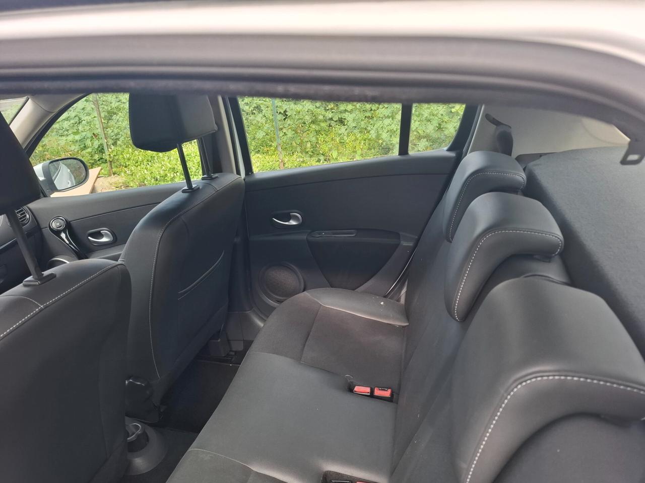 Renault Clio 1.2 16V 5 porte Dynamique anno 2012