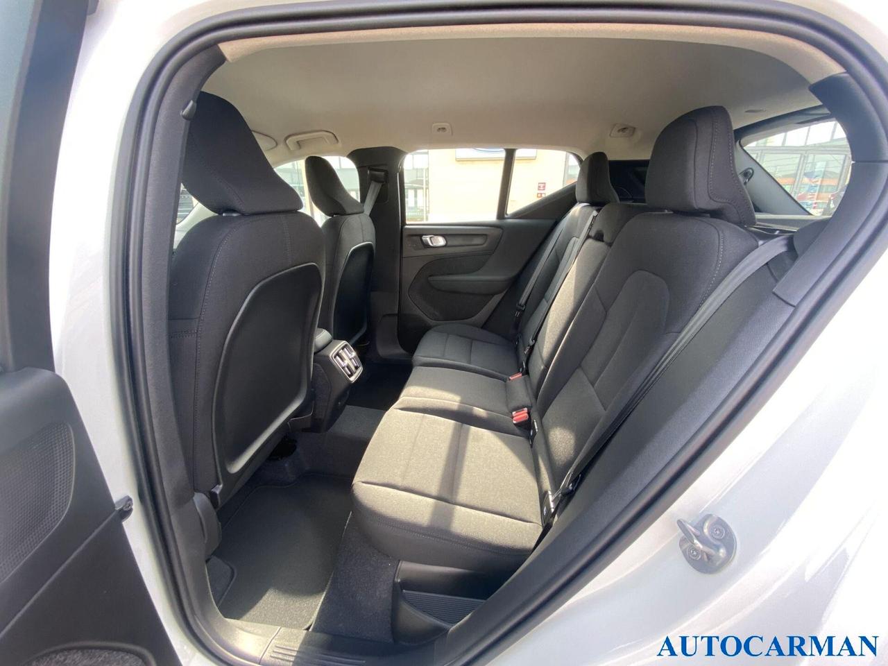 Volvo XC40 B3 (Benzina/Hybrid) Autom. Essential
