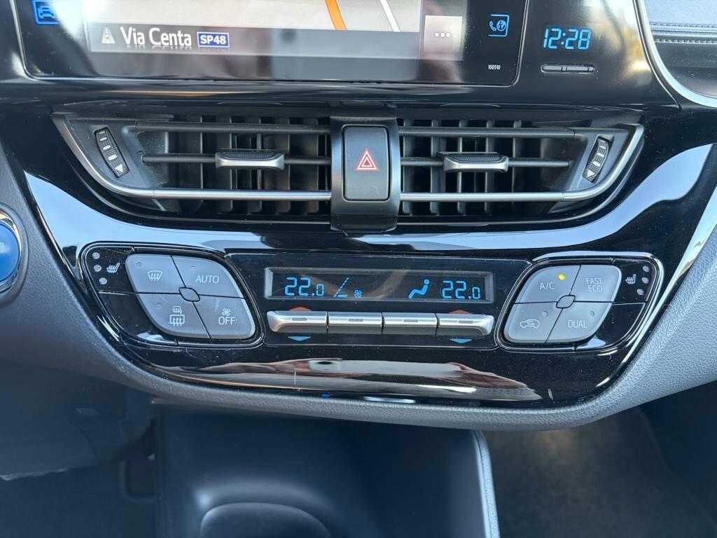 Toyota C-HR 1.8 Hybrid E-CVT Dynamic