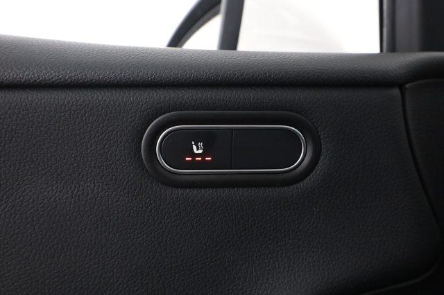 MERCEDES-BENZ A 180 A 180 d Automatic Advanced