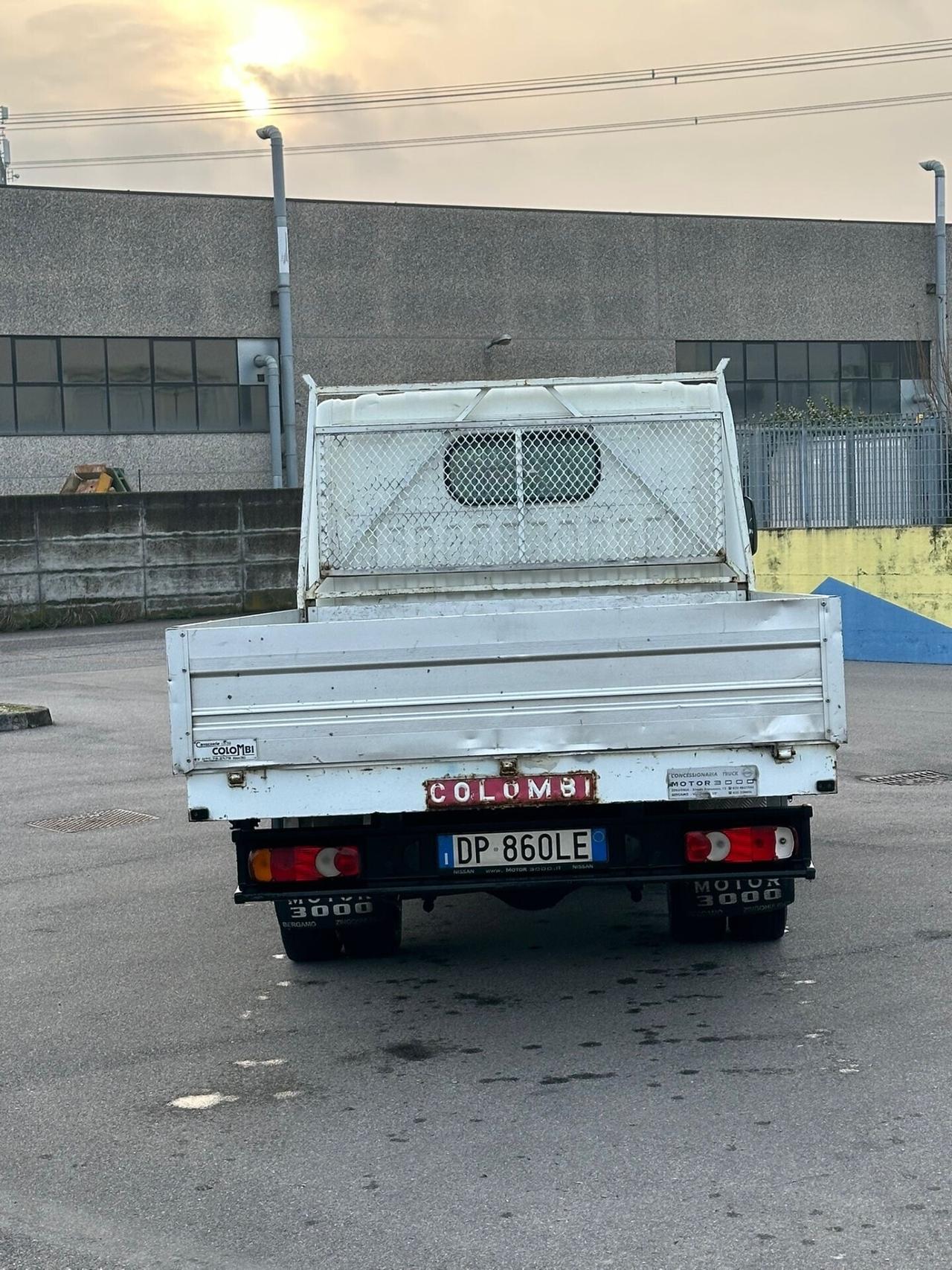 Nissan Cabstar 7 posti 3.0 diesel