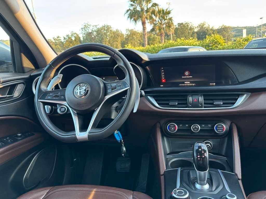Alfa Romeo Stelvio 2.2 Turbodiesel 210 CV AT8 Q4 Executive 2018 / KM 235.000 Tua a solo 149 Euro al mese