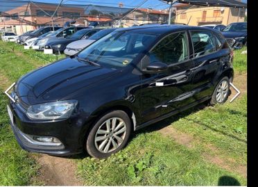 VOLKSWAGEN POLO 1.2 BENZINA - UNIPRO - NEOPATENTATI