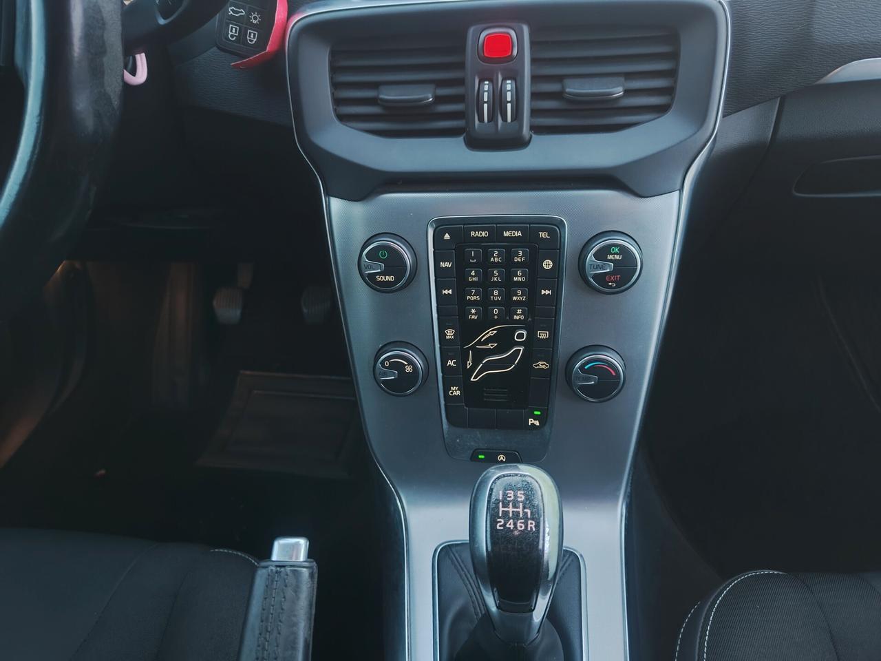 Volvo V40 D3 2.0D 120cv Momentum