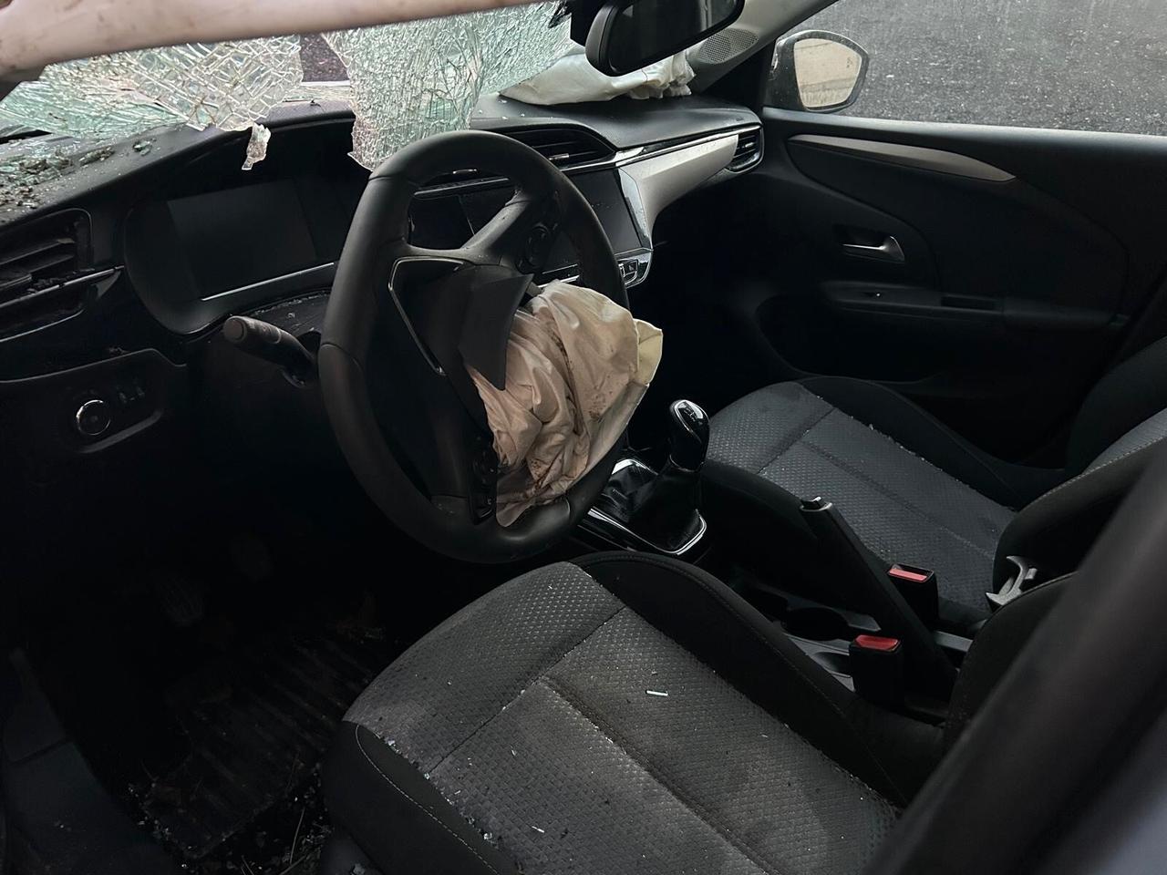 Opel Corsa 1.2 Edition 2024 sinistrata incidentata