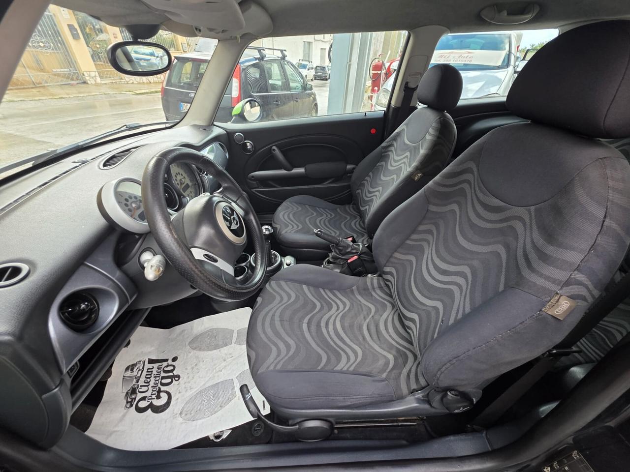 Mini 1.4 tdi One D de luxe