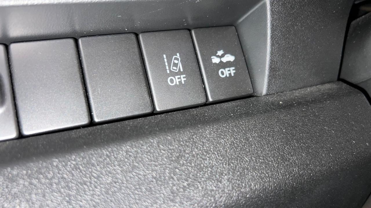 Suzuki Jimny 1.5 5MT PRO (N1)