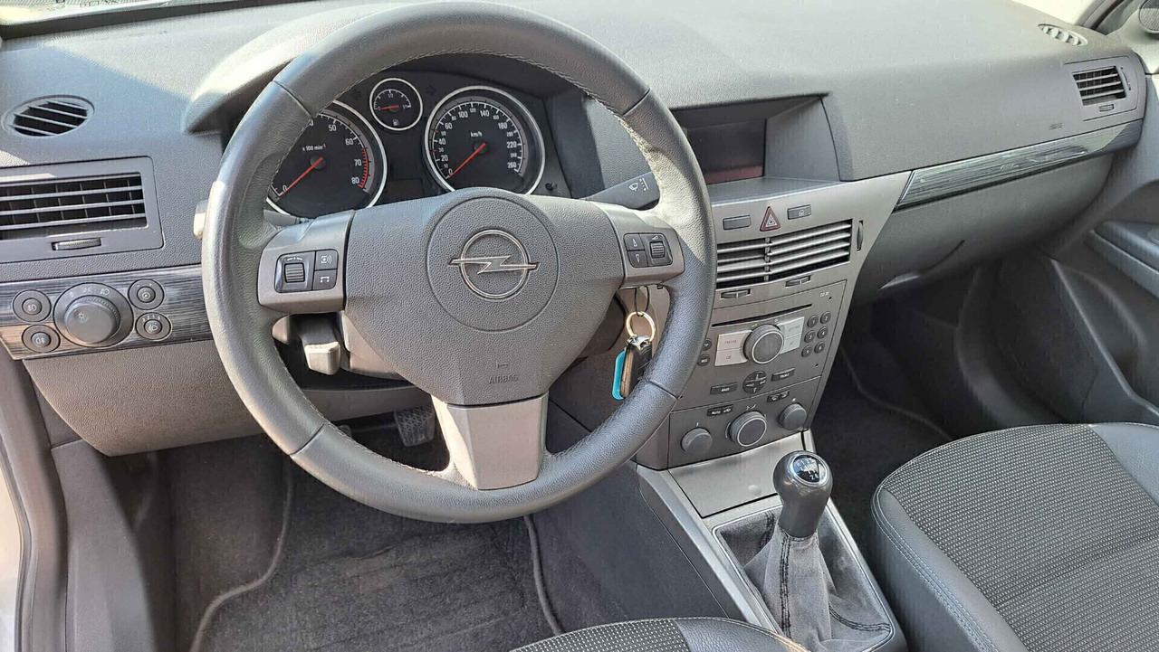 Opel Astra 1.6 Benzina Twinport Cosmo