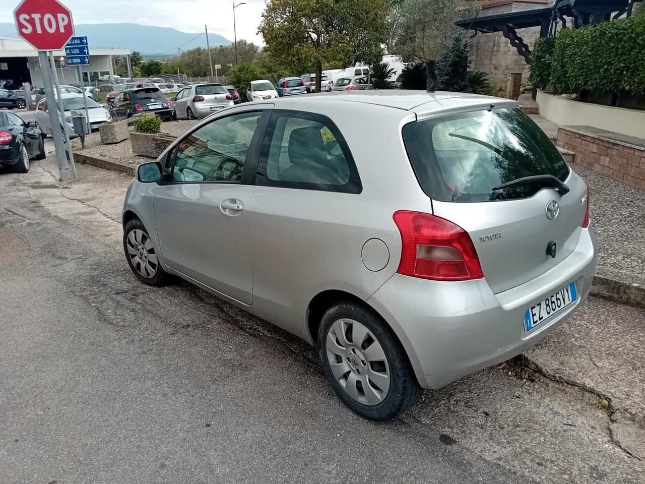 Toyota Yaris 1.0 3 porte Now