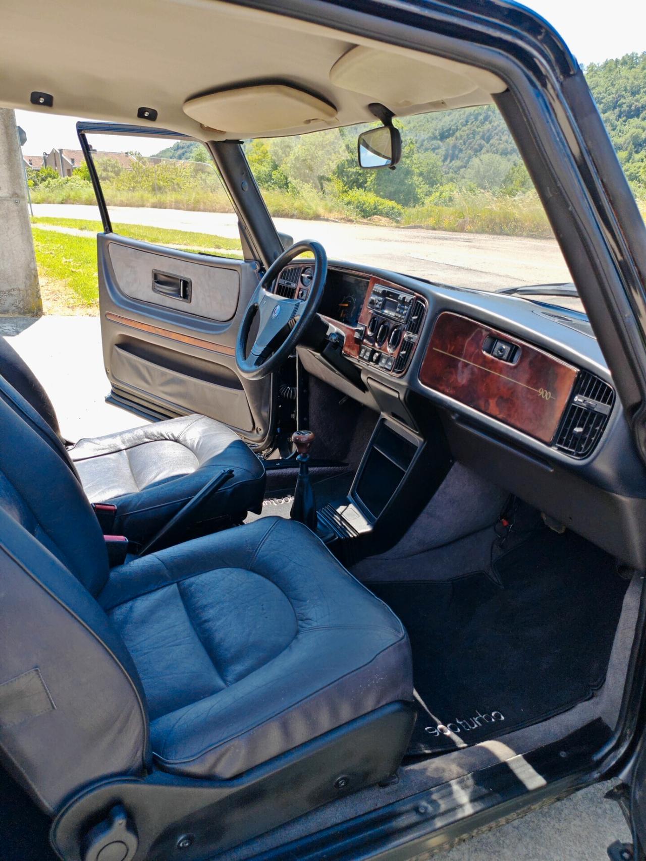 Saab 900 Turbo AEREO