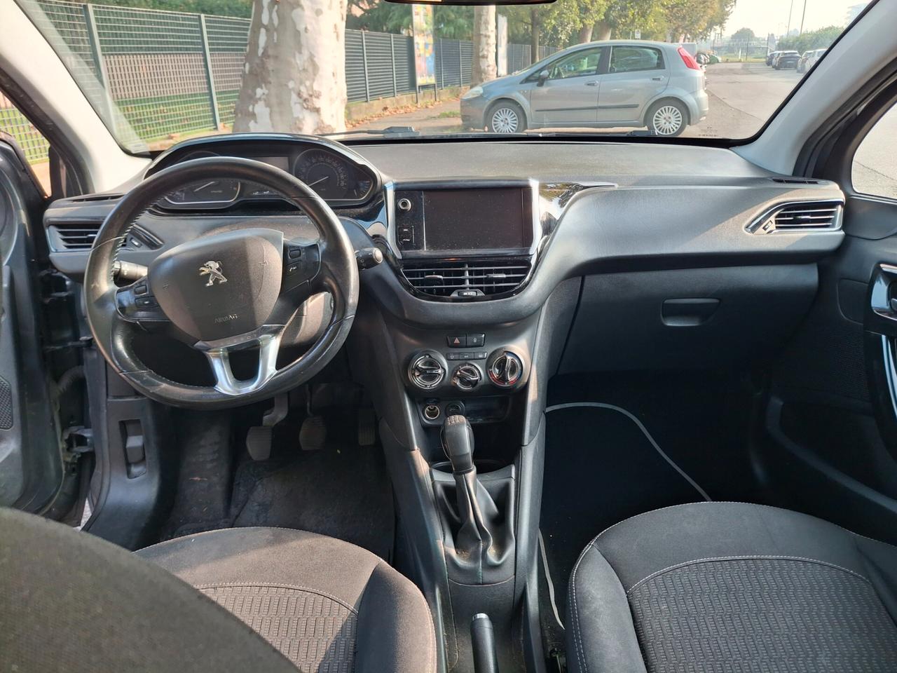 Peugeot 208 BlueHDi 75 5 porte Allure
