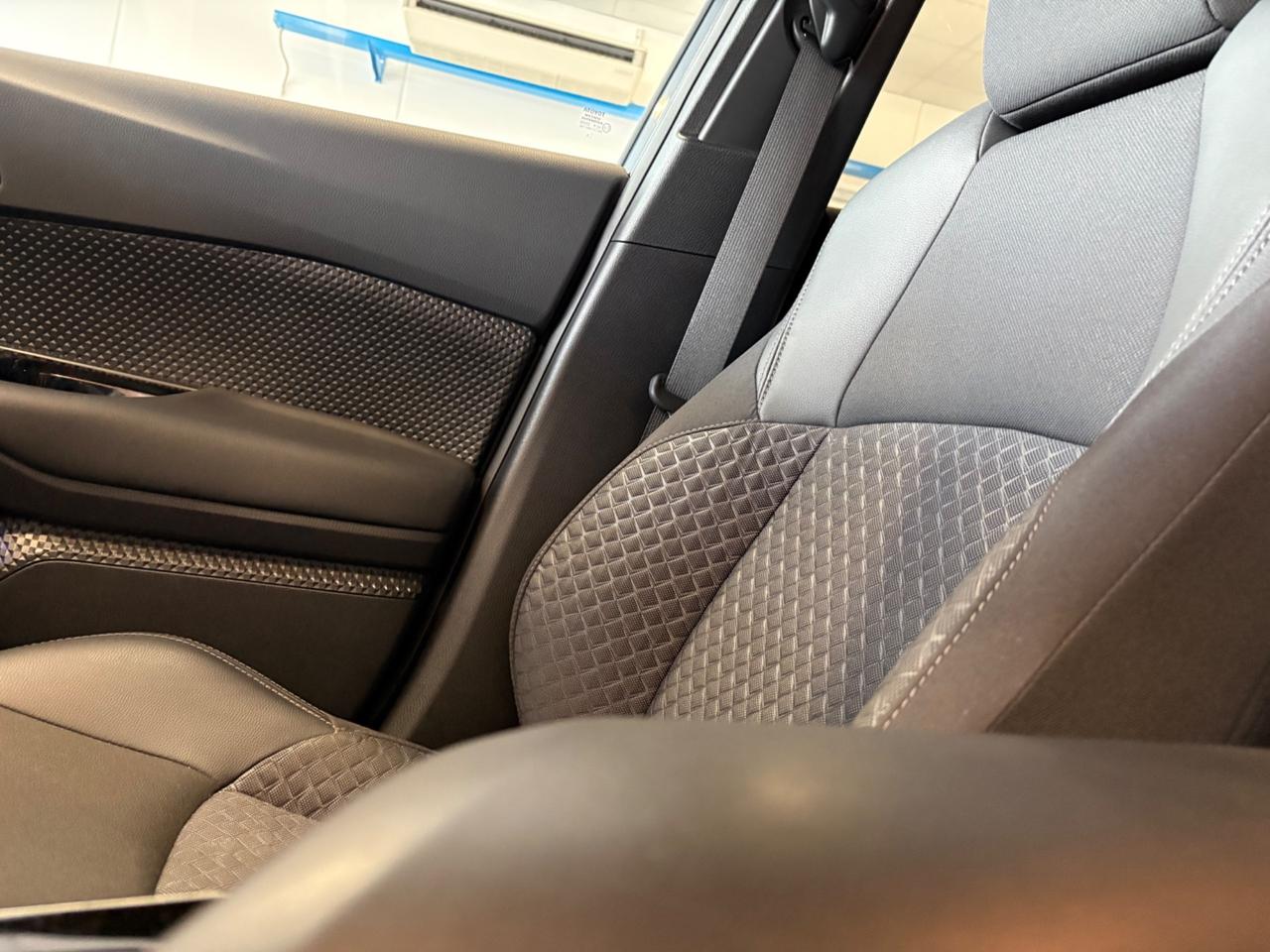 Toyota C-HR TREND 2.0 Hybrid E-CVT UNICO PR.